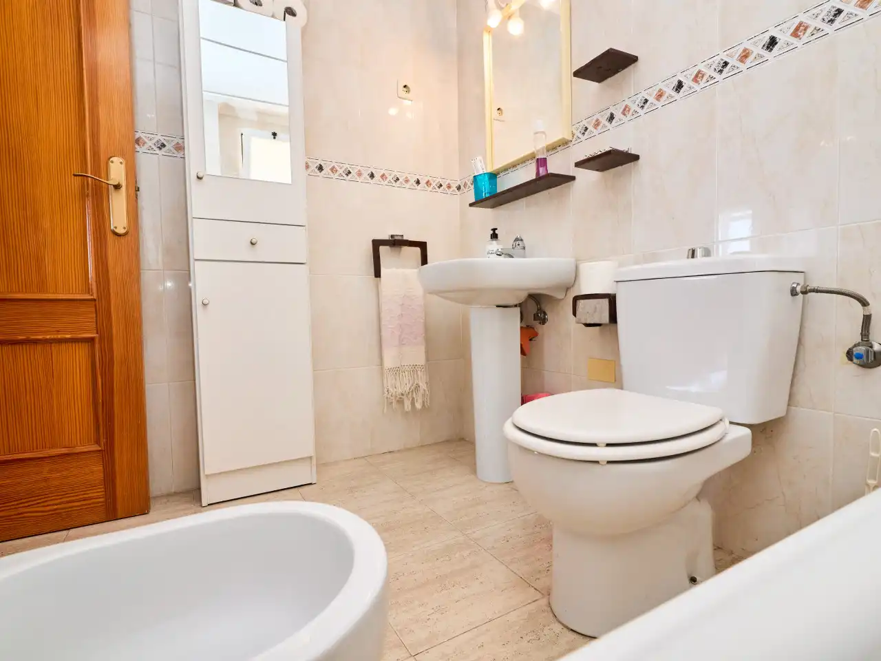 Bany de Apartament en venda en Torrevieja amb Aire condicionat, Calefacció i Terrassa