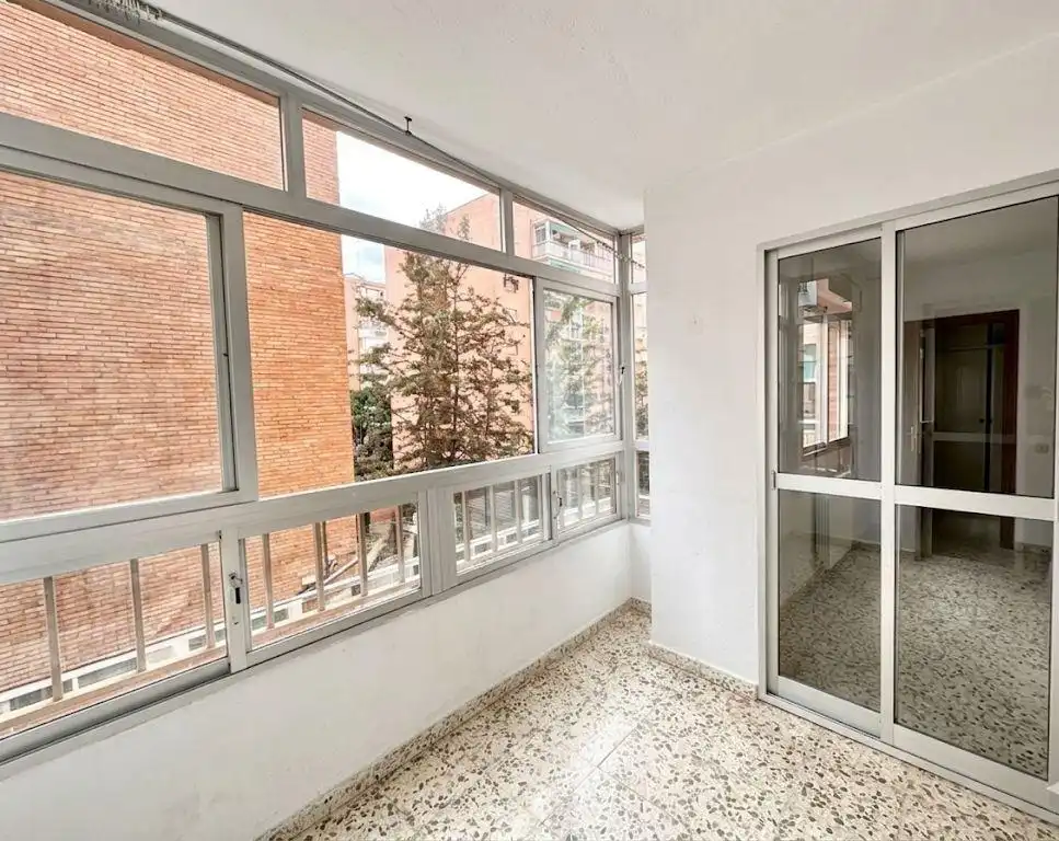 Flat for sale in CARRACA, Parque Victoria Eugenia