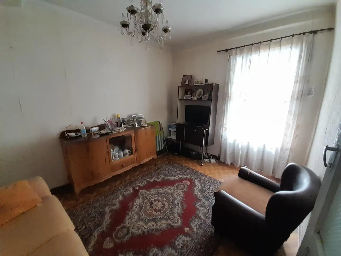 Sala de estar de Casa o chalet en venta en Cacabelos con Jardín privado, Terraza y Balcón