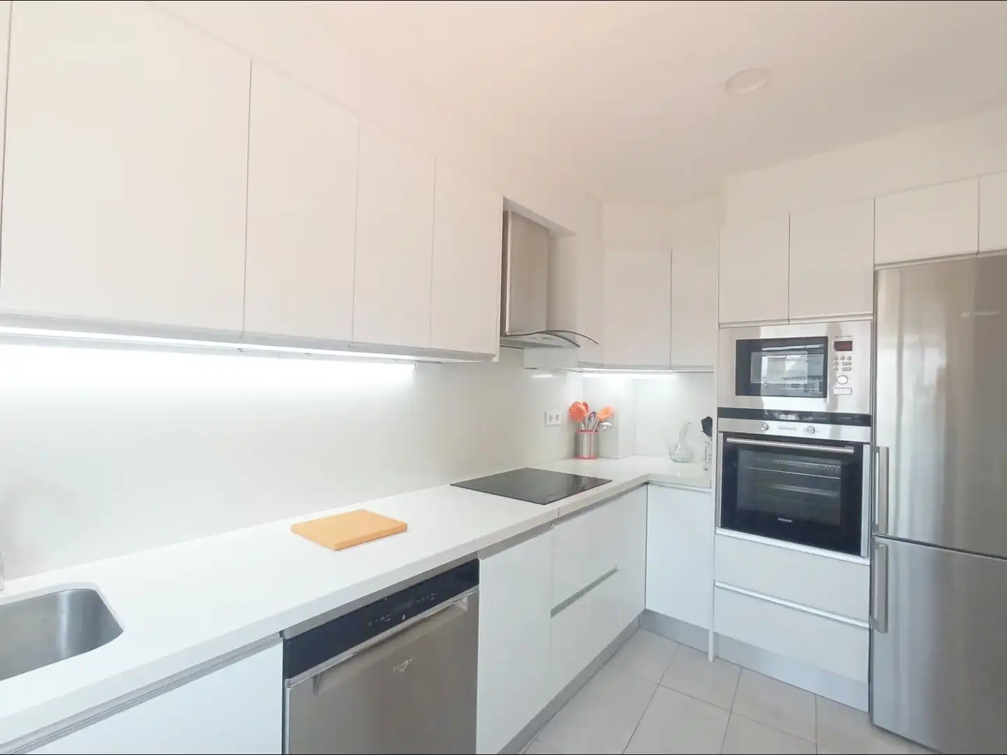 Cuina de Apartament de lloguer en Granada amb Aire condicionat, Calefacció i Terrassa