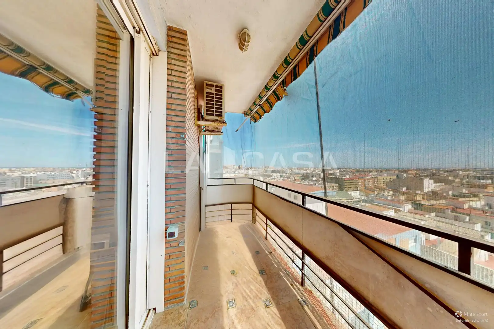 Piso con terraza en venta en Carrer del Pintor Maella, imagen 3