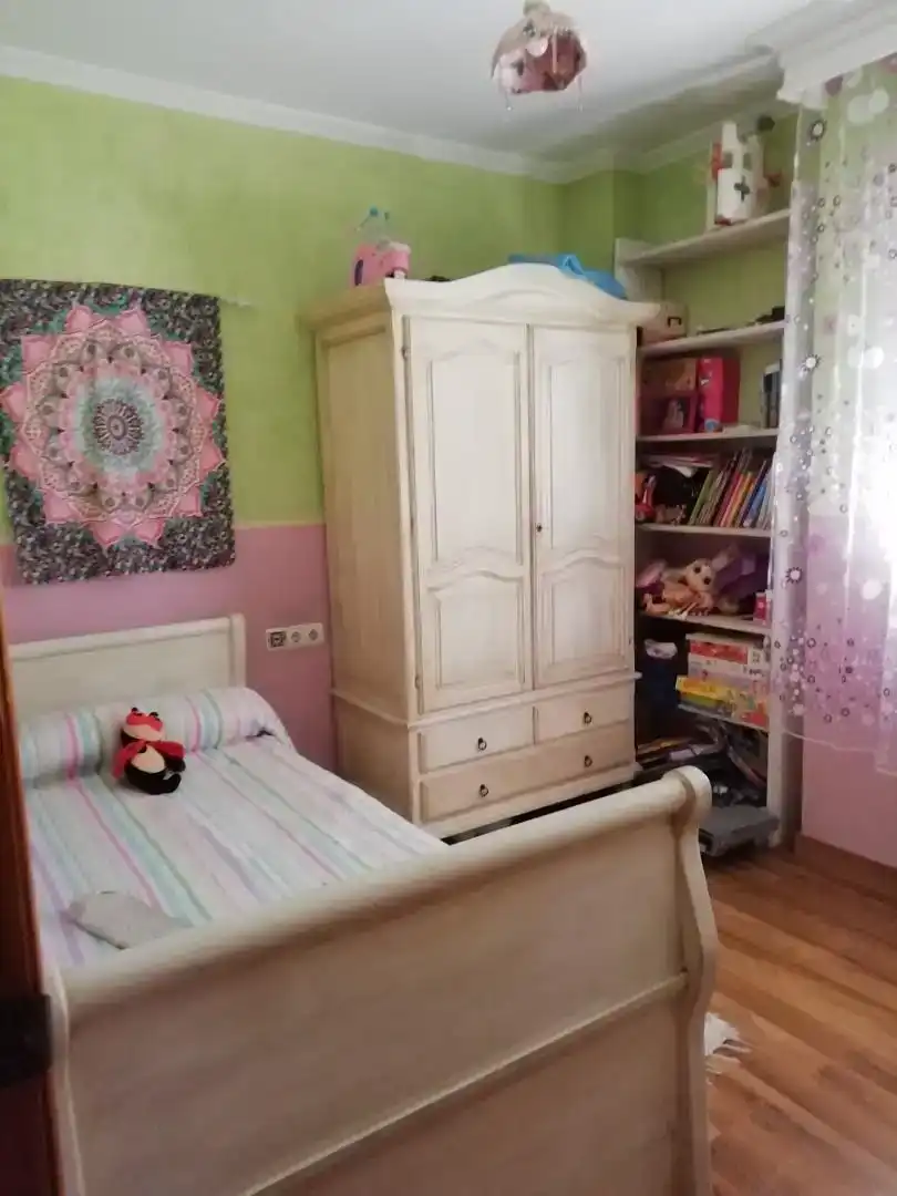 Habitación de Piso en venta en Algeciras con Parquet, Trastero y Amueblado