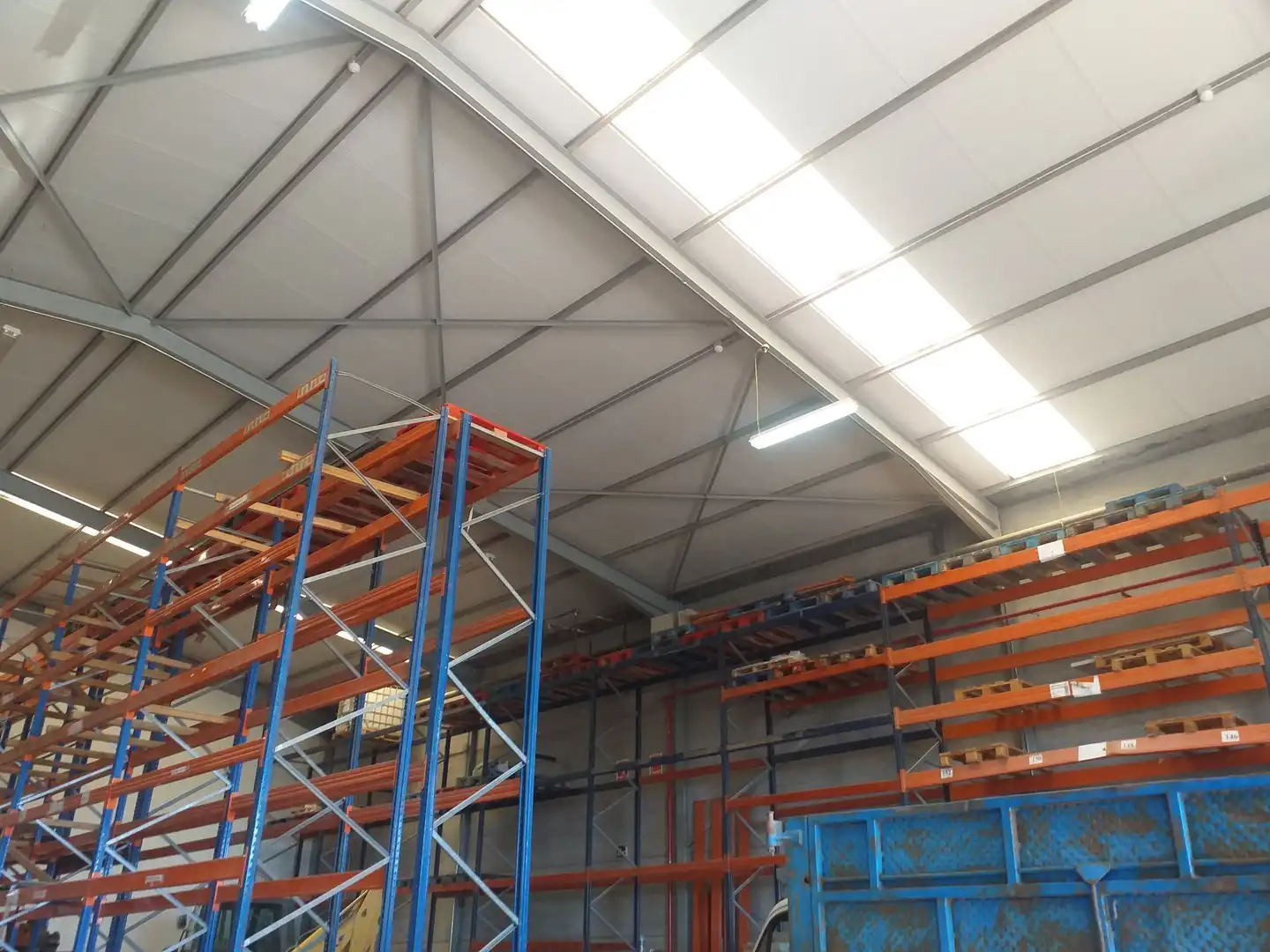 Exterior view of Industrial buildings for rent in Arona