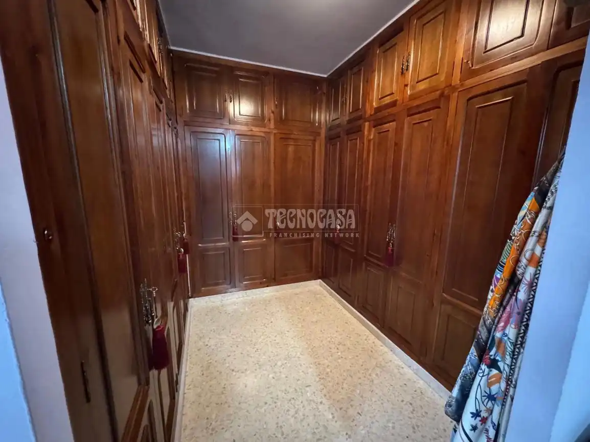 Houses for sale in Écija  with Air Conditioner and Balcony