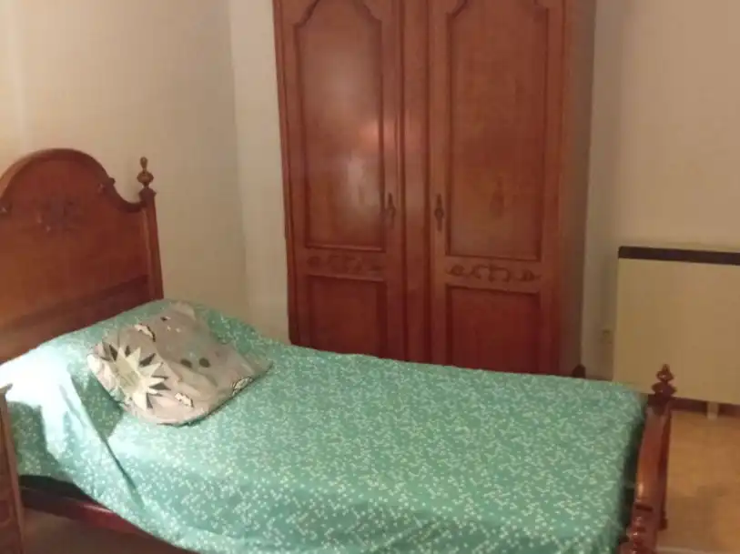 Habitación de Planta baja en venta en Ciudad Rodrigo con Calefacción, Amueblado y Horno