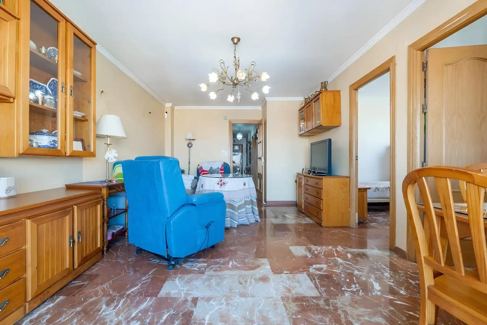 Living room of Flat for sale in Granada  with Air Conditioner, Terrace and Alarm