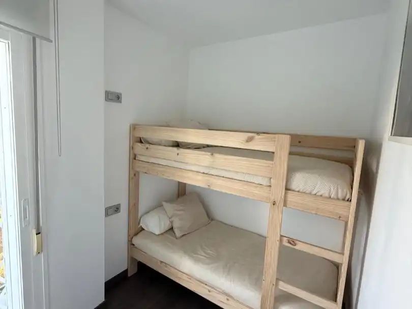 Bedroom of Flat for rent in Almuñécar  with Parquet flooring, Terrace and Furnished