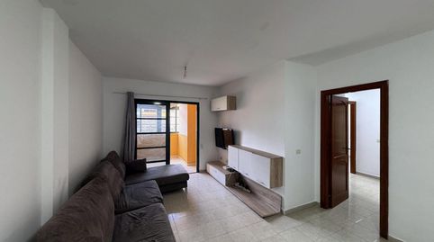 Foto 2 de Piso en venta en Guanartemes de Los, 26, Gáldar pueblo, Gáldar