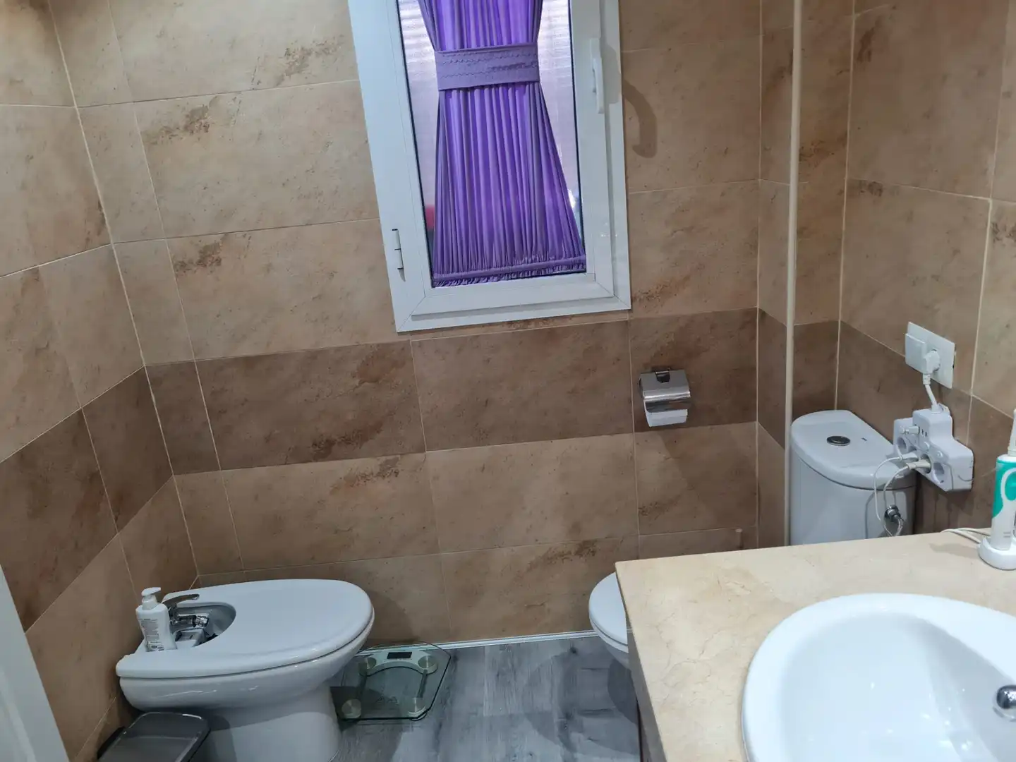 Bany de Casa adosada en venda en Espartinas amb Aire condicionat, Jardí privat i Piscina