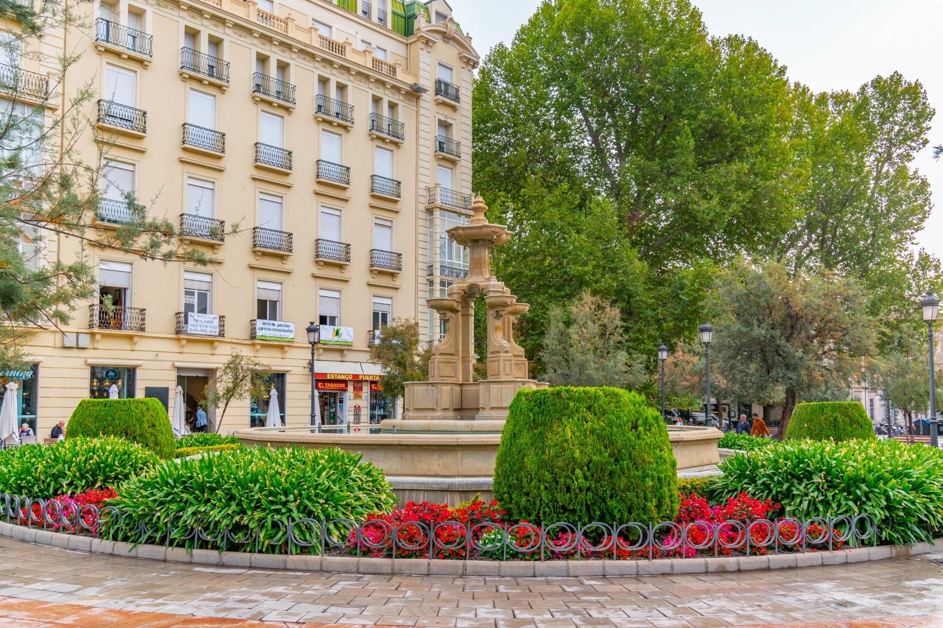 Vista exterior de Pis en venda en  Granada Capital