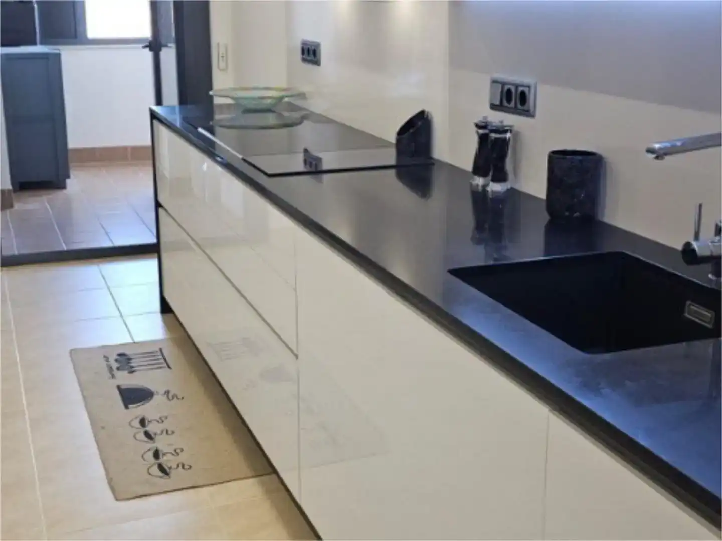 Kitchen of Flat for sale in Empuriabrava  with Air Conditioner, Swimming Pool and Balcony