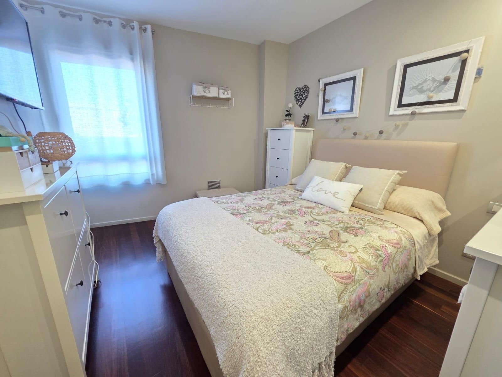 Bedroom of Planta baja for sale in Sabadell