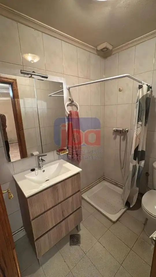 Baño de Casa o chalet en venta en Sandiás con Calefacción y Jardín privado
