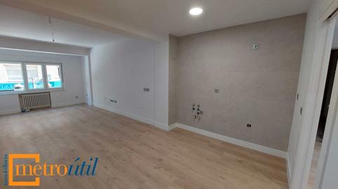 Foto 3 de Piso en venta en Calle Toro, 84, Sancti Spiritus - San Juan, Salamanca Capital