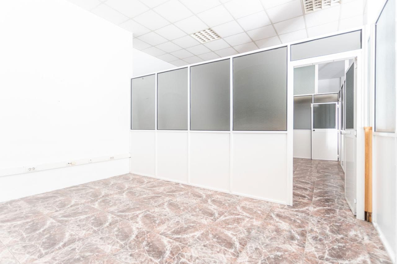 Premises for sale in  Valencia Capital  with Internet