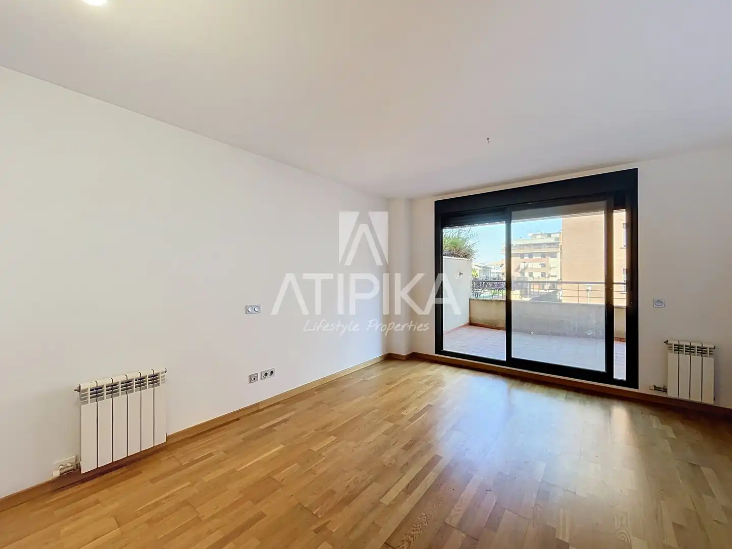 Habitación de Piso en venta en Sabadell con Aire acondicionado, Calefacción y Terraza