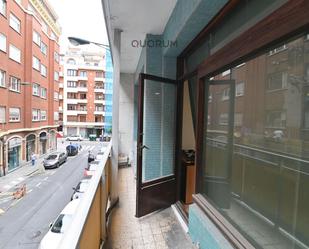 Exterior view of Flat for sale in Bilbao   with Air Conditioner and Balcony