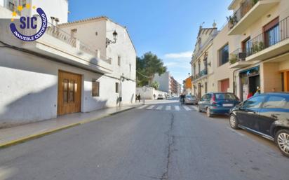 Vista exterior de Casa o xalet en venda en Rafelbuñol / Rafelbunyol amb Balcó