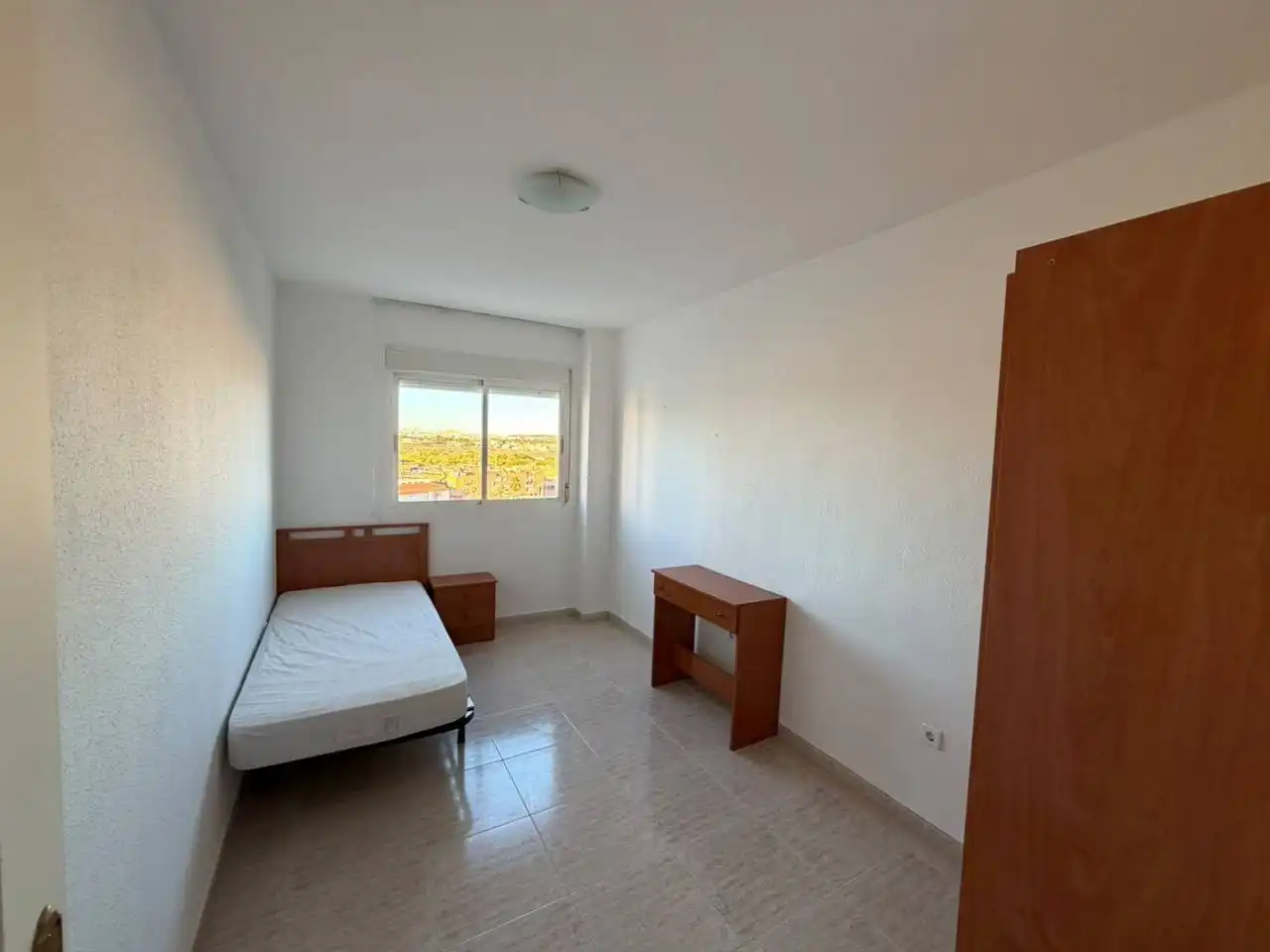 Flat with terrace to rent in Calle Avenida Ronda de La Unión, imagen 13
