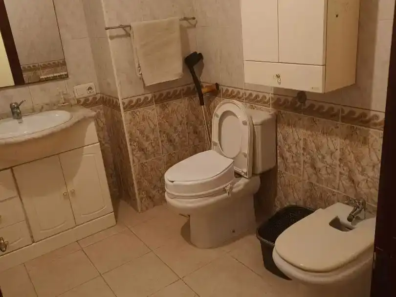 Bany de Pis en venda en Olesa de Montserrat amb Aire condicionat