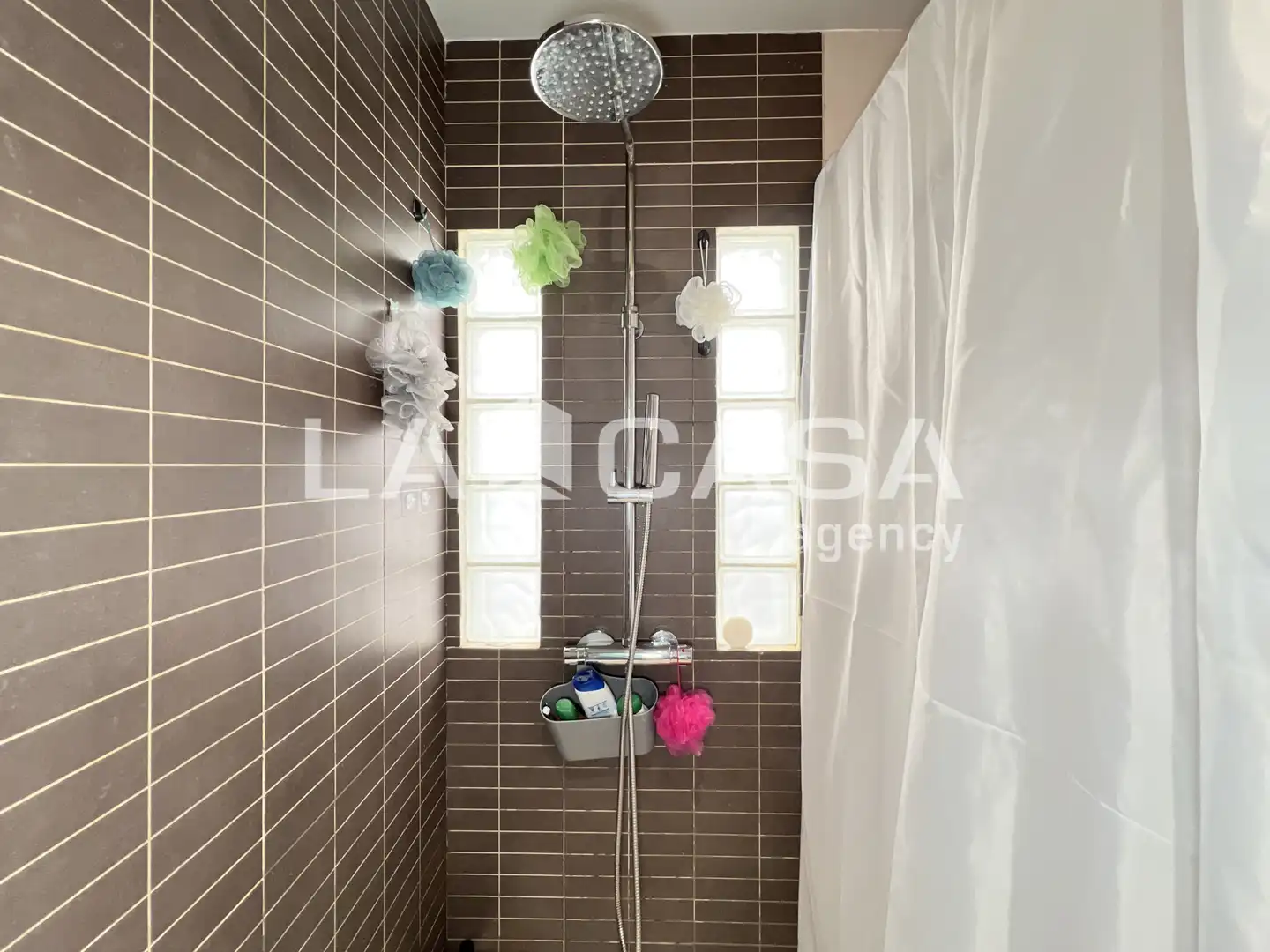Bathroom of Flat for sale in Badalona