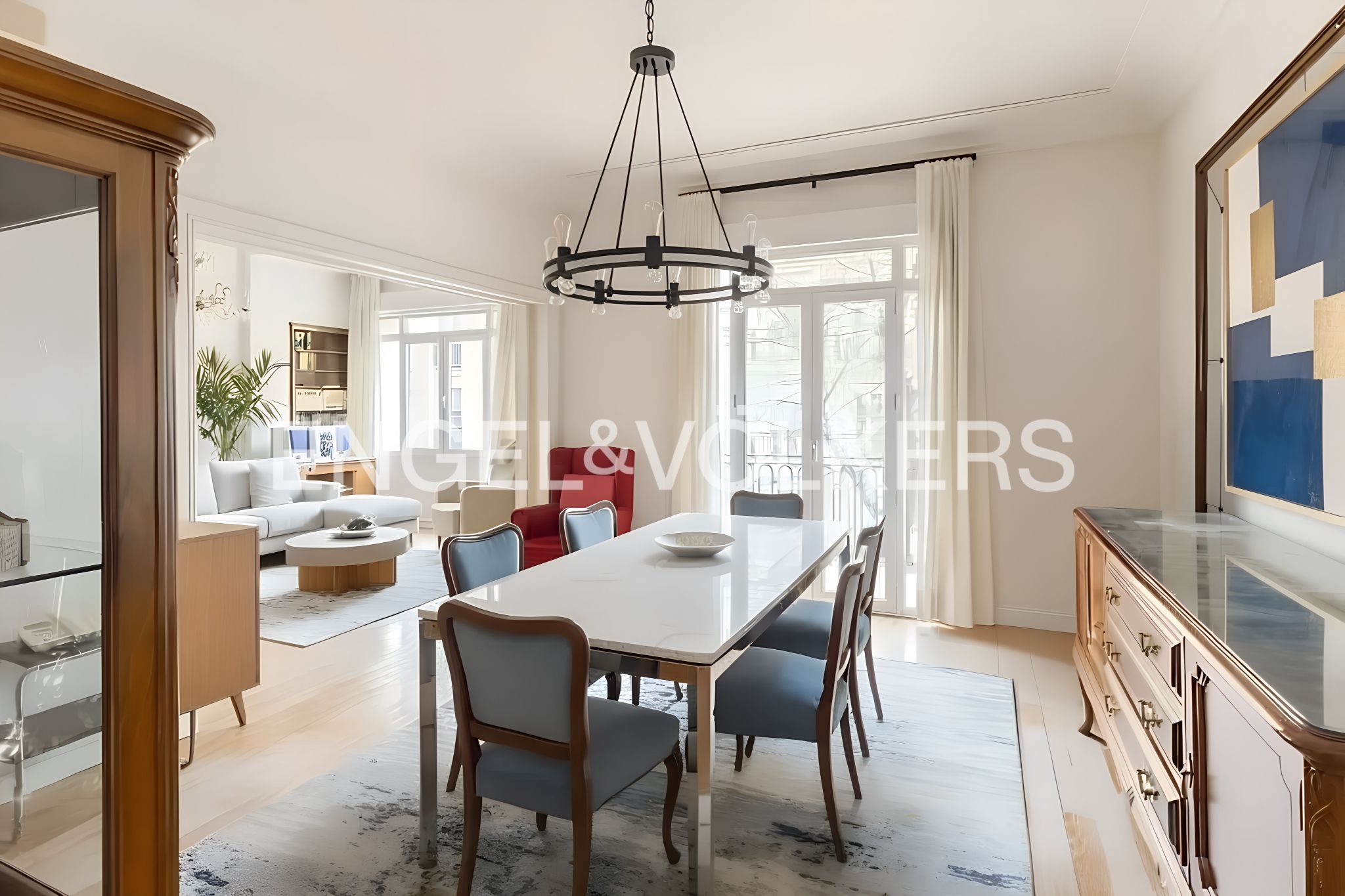 Menjador de Pis en venda en  Madrid Capital amb Calefacció, Parquet i Balcó