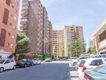 Flat with lift for sale in Fuencarral - El Pardo