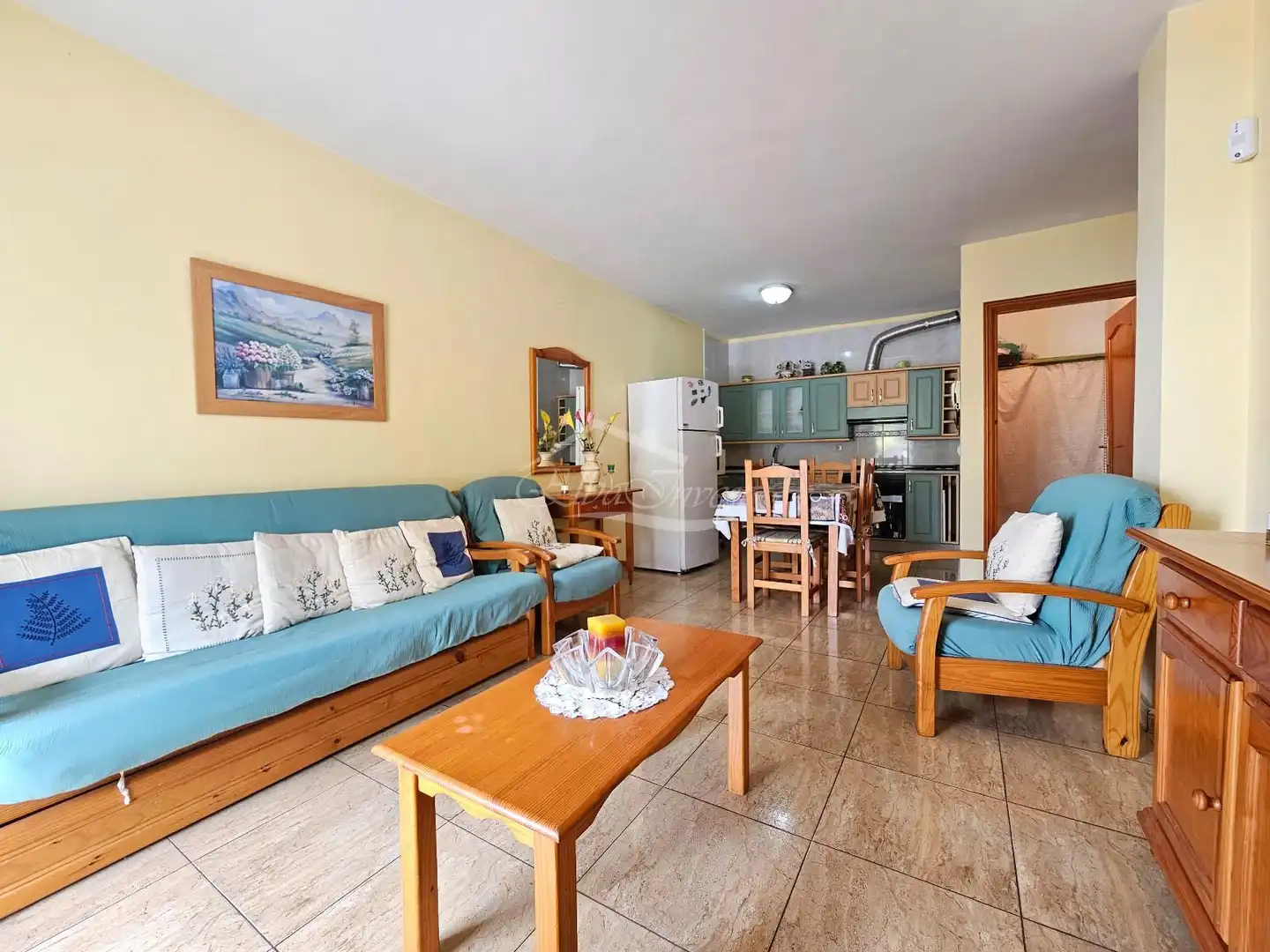 Living room of Flat for sale in Guía de Isora  with Terrace, Furnished and Oven