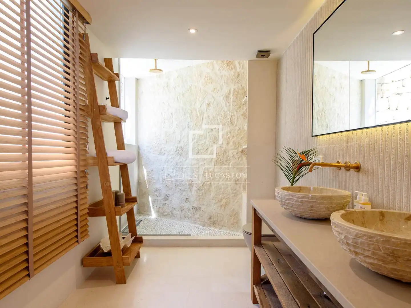 Bathroom of Houses for sale in Santa Eulària des Riu  with Air Conditioner and Swimming Pool