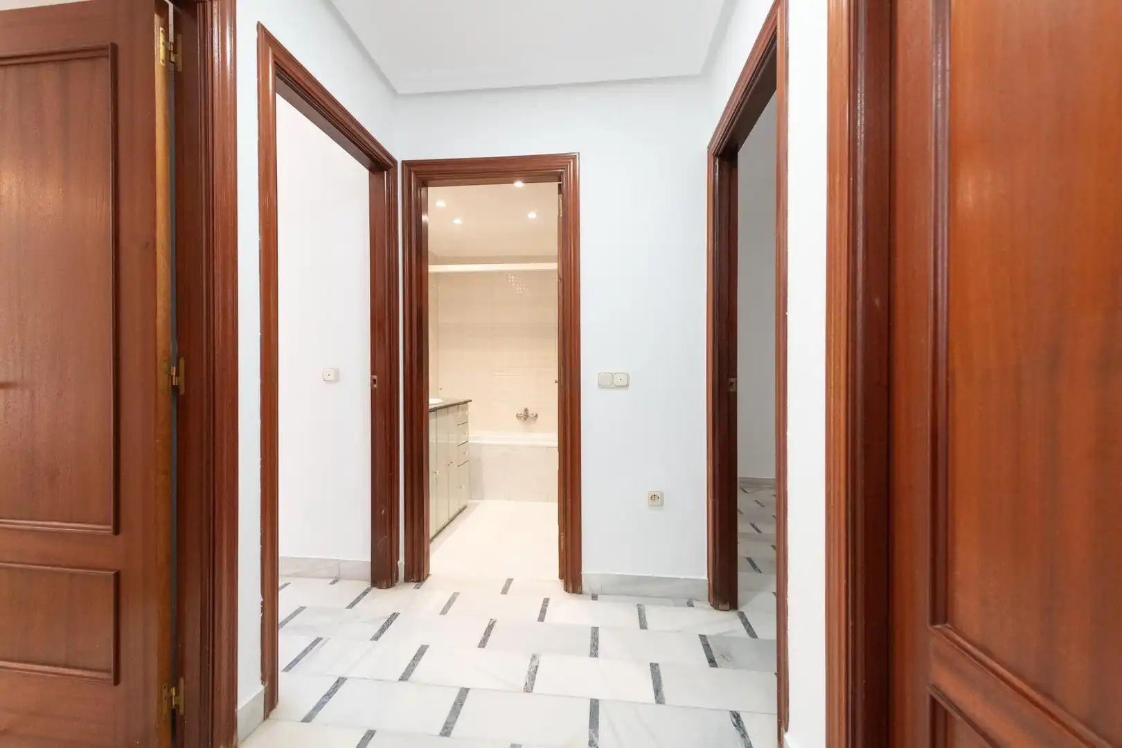 Piso en venta en Málaga con Terraza, Trastero y Piscina comunitaria