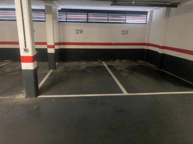 Garaje en Alquiler en Calle de la Senda, 1 en Las Villas - Valparaiso - El Peral