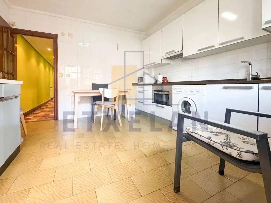 Exterior view of Flat for sale in Elorrio  with Heating, Terrace and Storage room