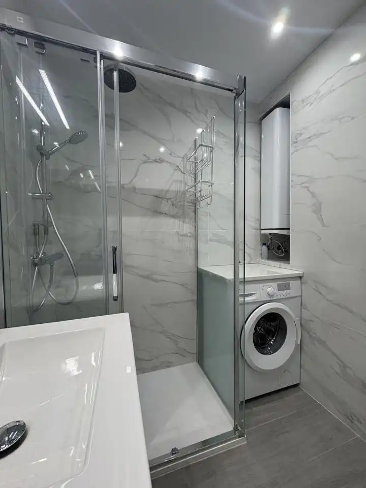 Baño de Planta baja de alquiler en Madrid con Aire acondicionado y Calefacción