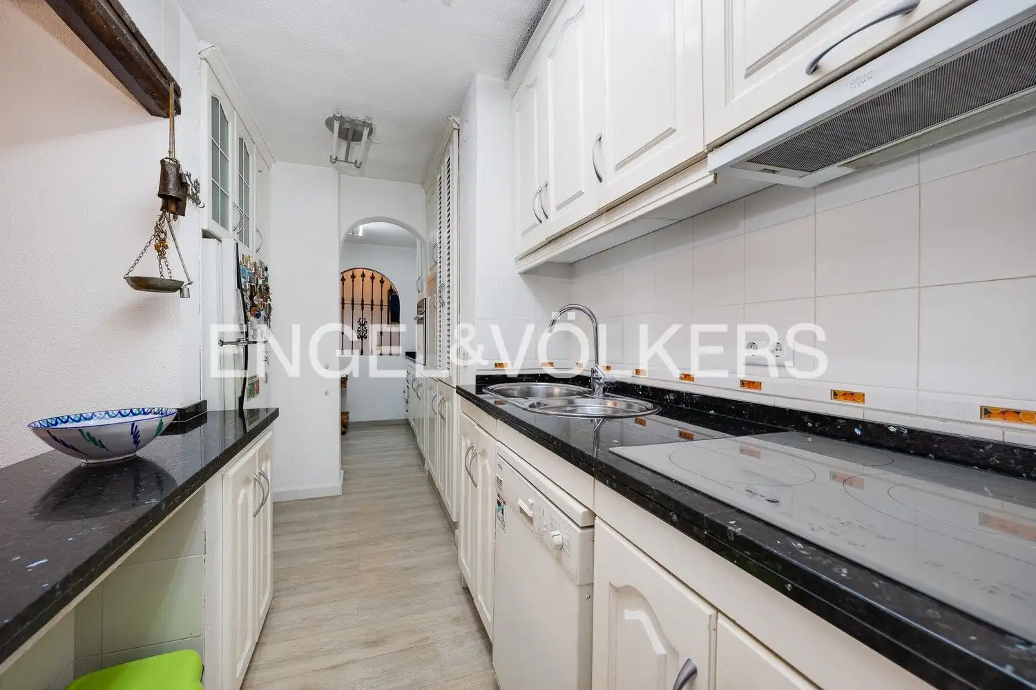 Kitchen of Flat for sale in Torrevieja  with Air Conditioner, Heating and Private garden