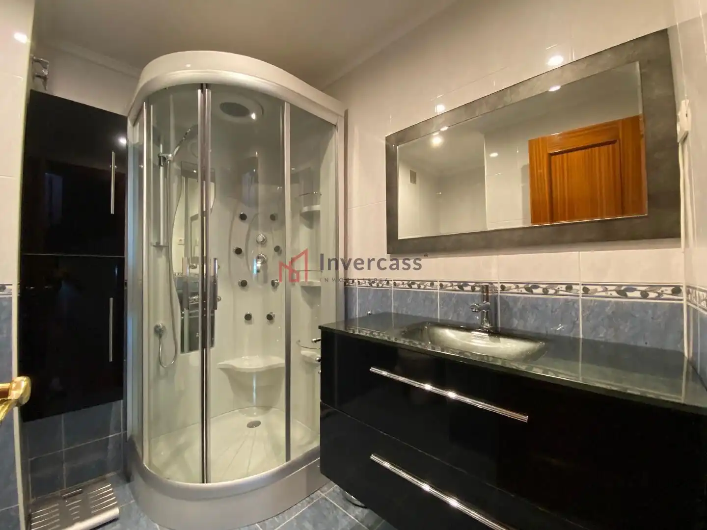 Baño de Casa adosada en venta en Castro-Urdiales