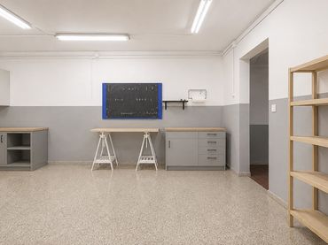 Gewerbefläche zum Verkauf in Salut - Lloreda