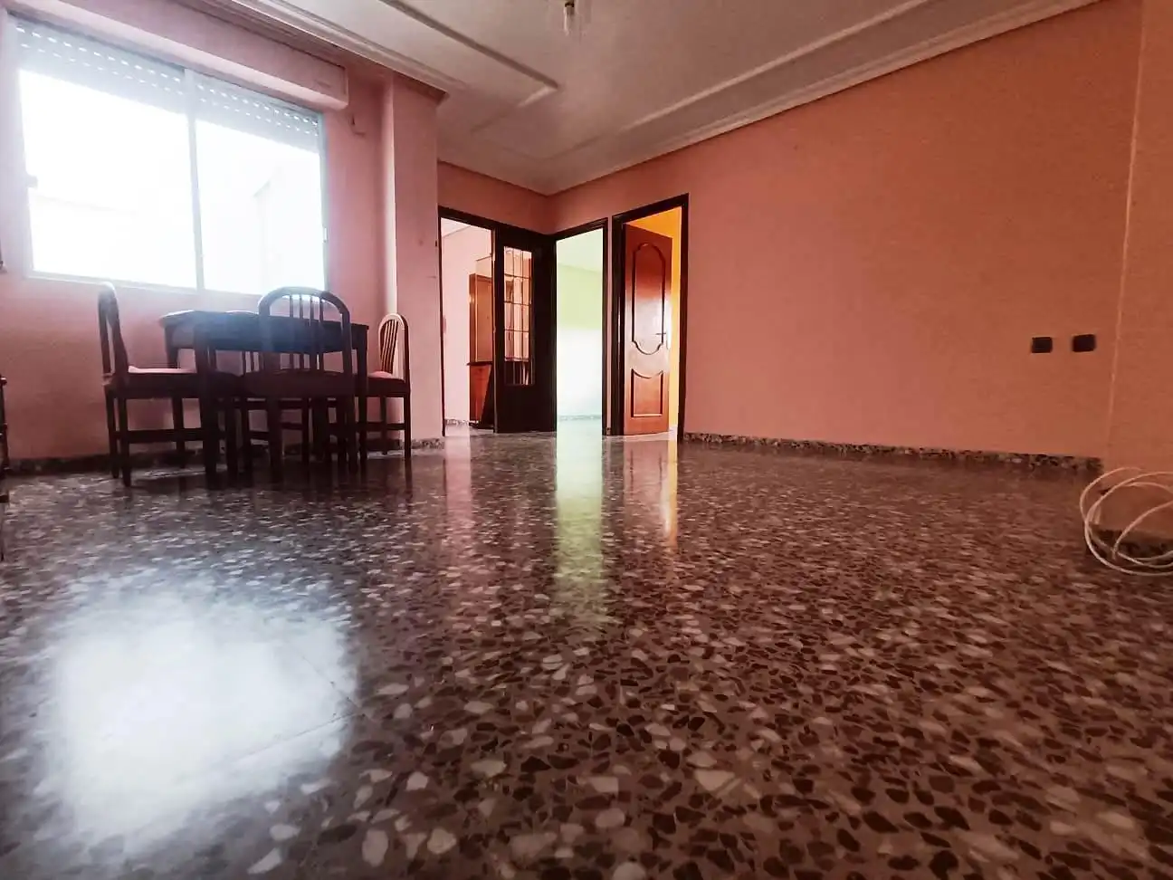 Wohnung zum Verkauf in Cieza mit Klimaanlage und Balkon