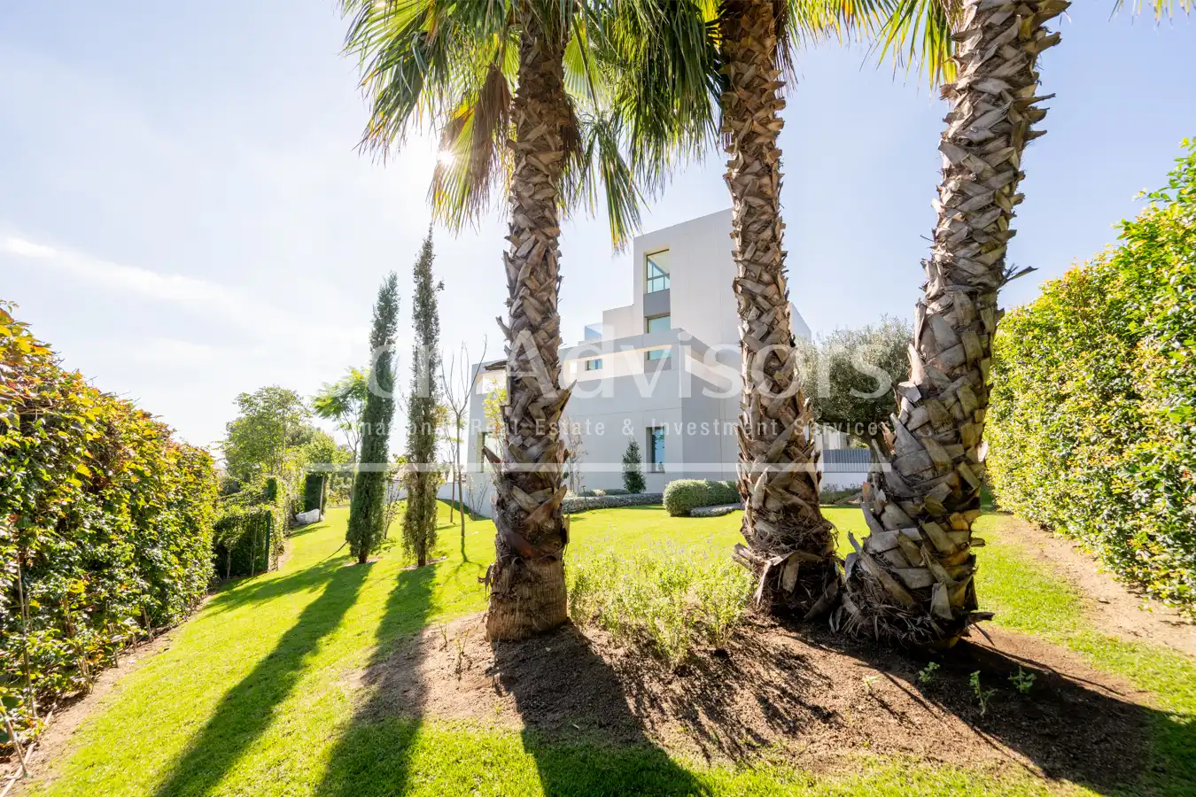 Vista exterior de Casa o chalet en venta en Barcelona con Aire acondicionado, Calefacción y Jardín privado
