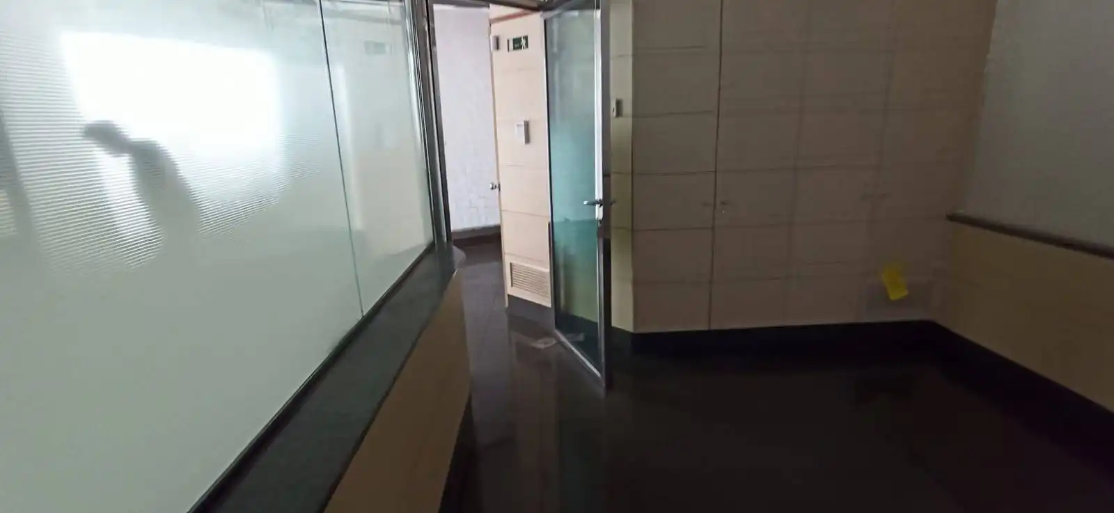 Commercial properties for sale in C/ Granada, Can Bou