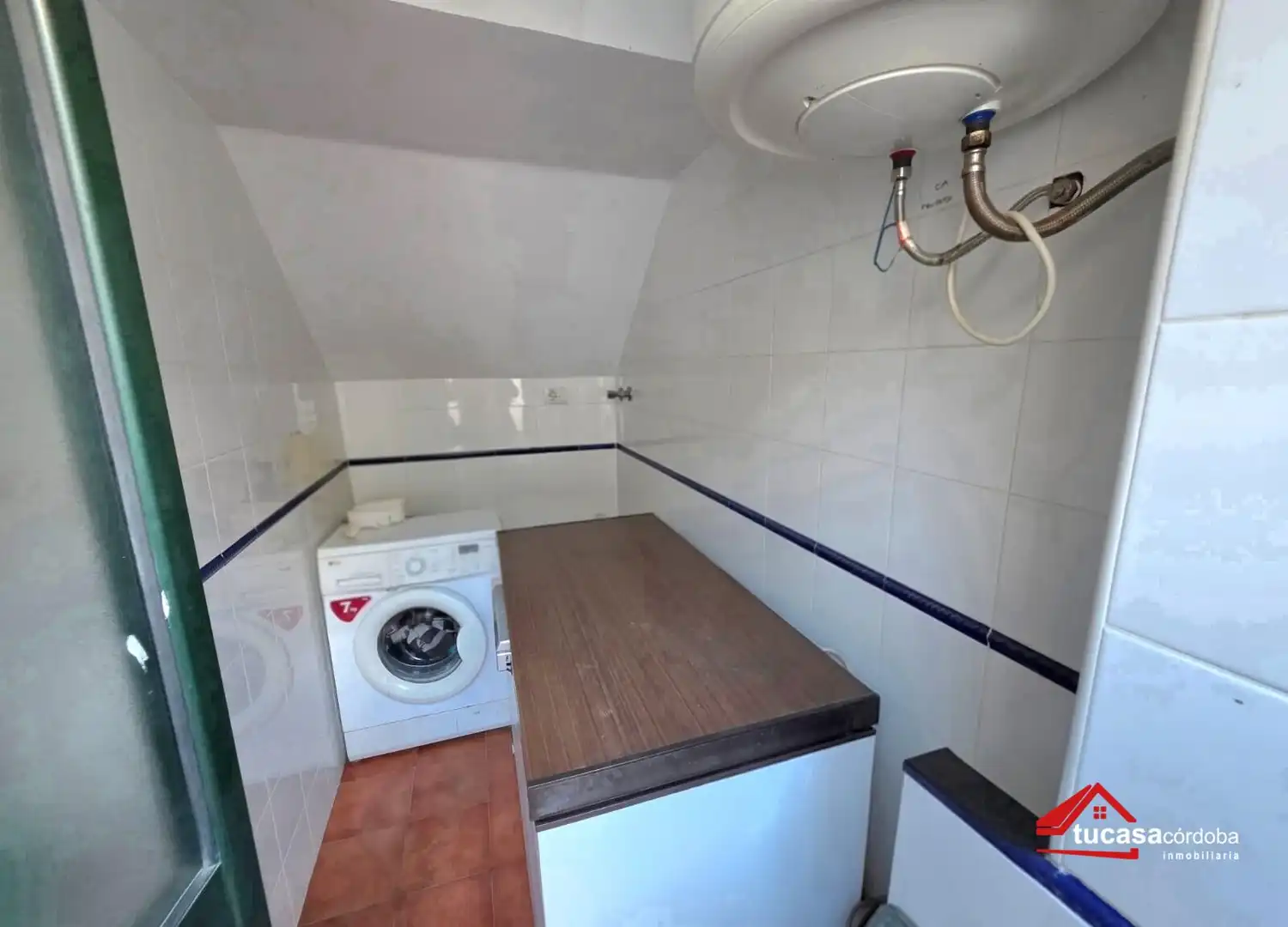 Küche von Einfamilien-Reihenhaus zum Verkauf in Guadalcázar mit Klimaanlage und Terrasse