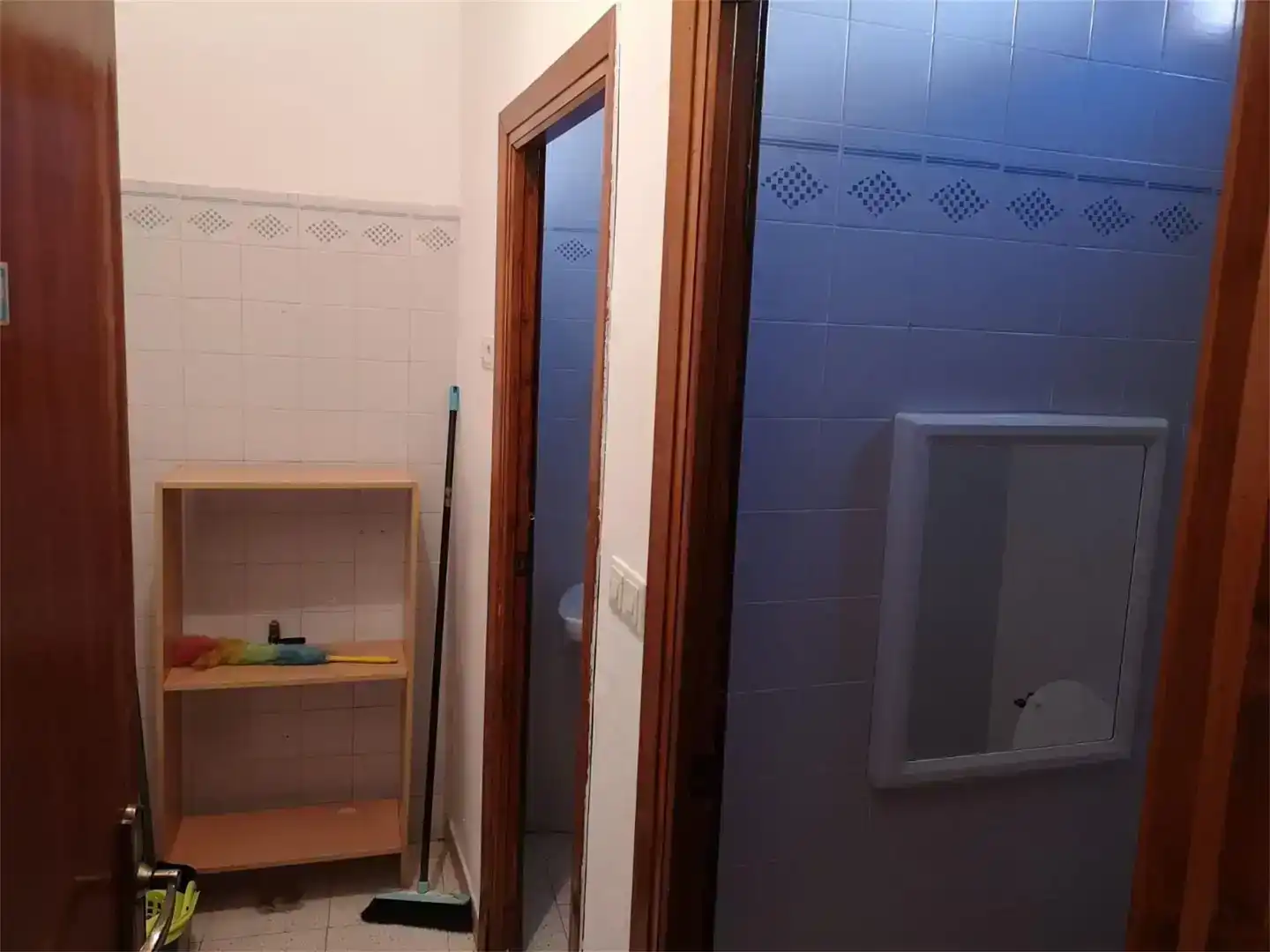 Bathroom of Detached homes for sale in Baza, Granada