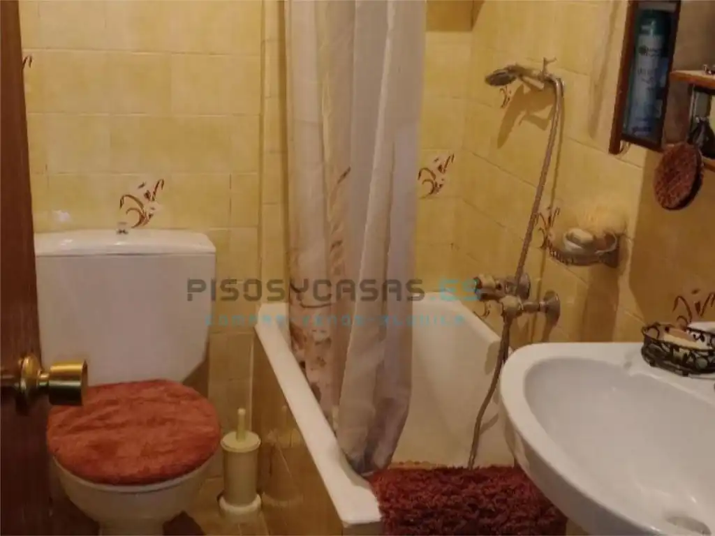 Bany de Casa adosada en venda en Landete