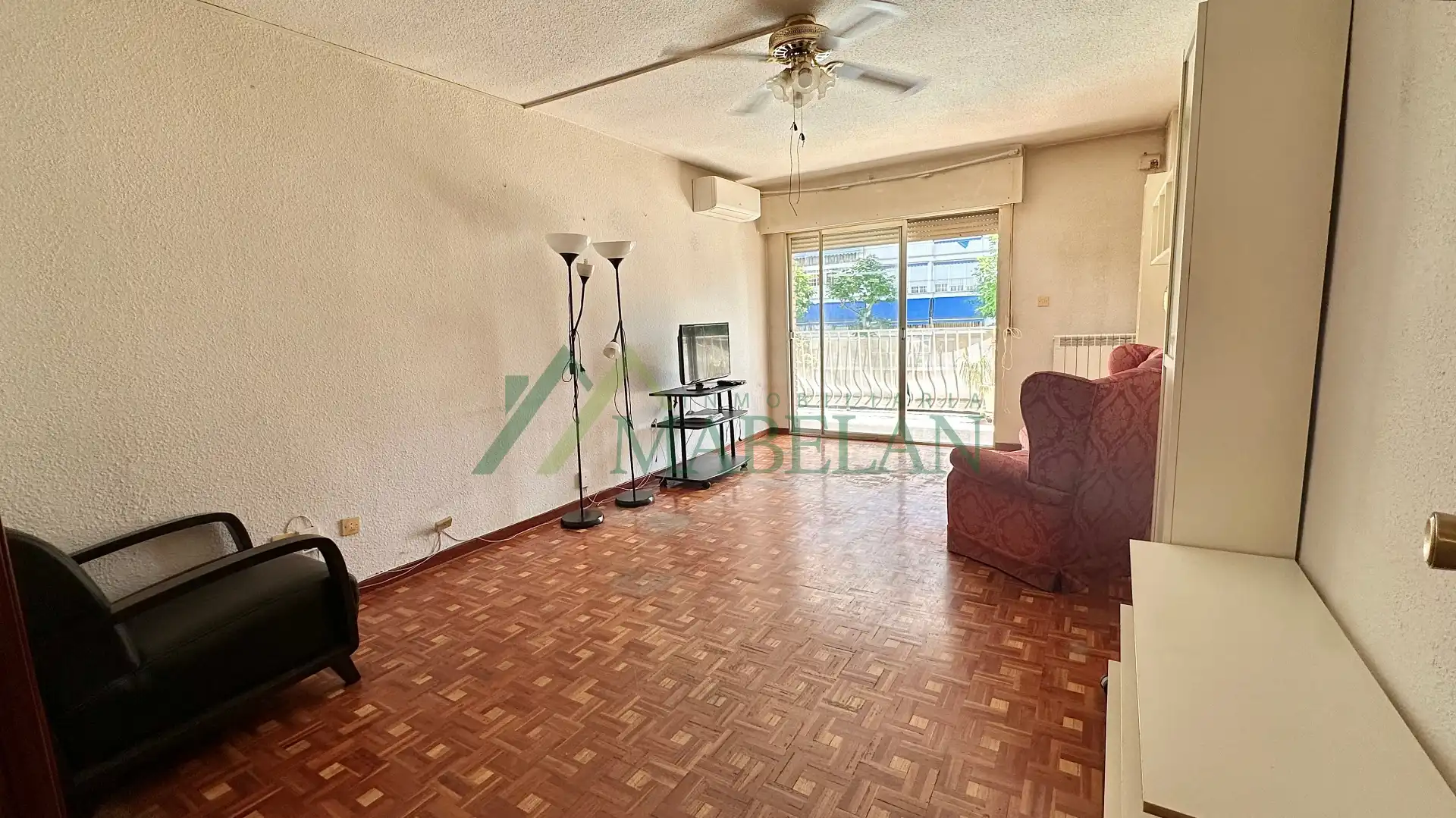 Sala de estar de Piso en venta en Móstoles con Aire acondicionado, Calefacción y Parquet