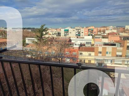 Exterior view of Flat for sale in Mollet del Vallès  with Heating and Balcony