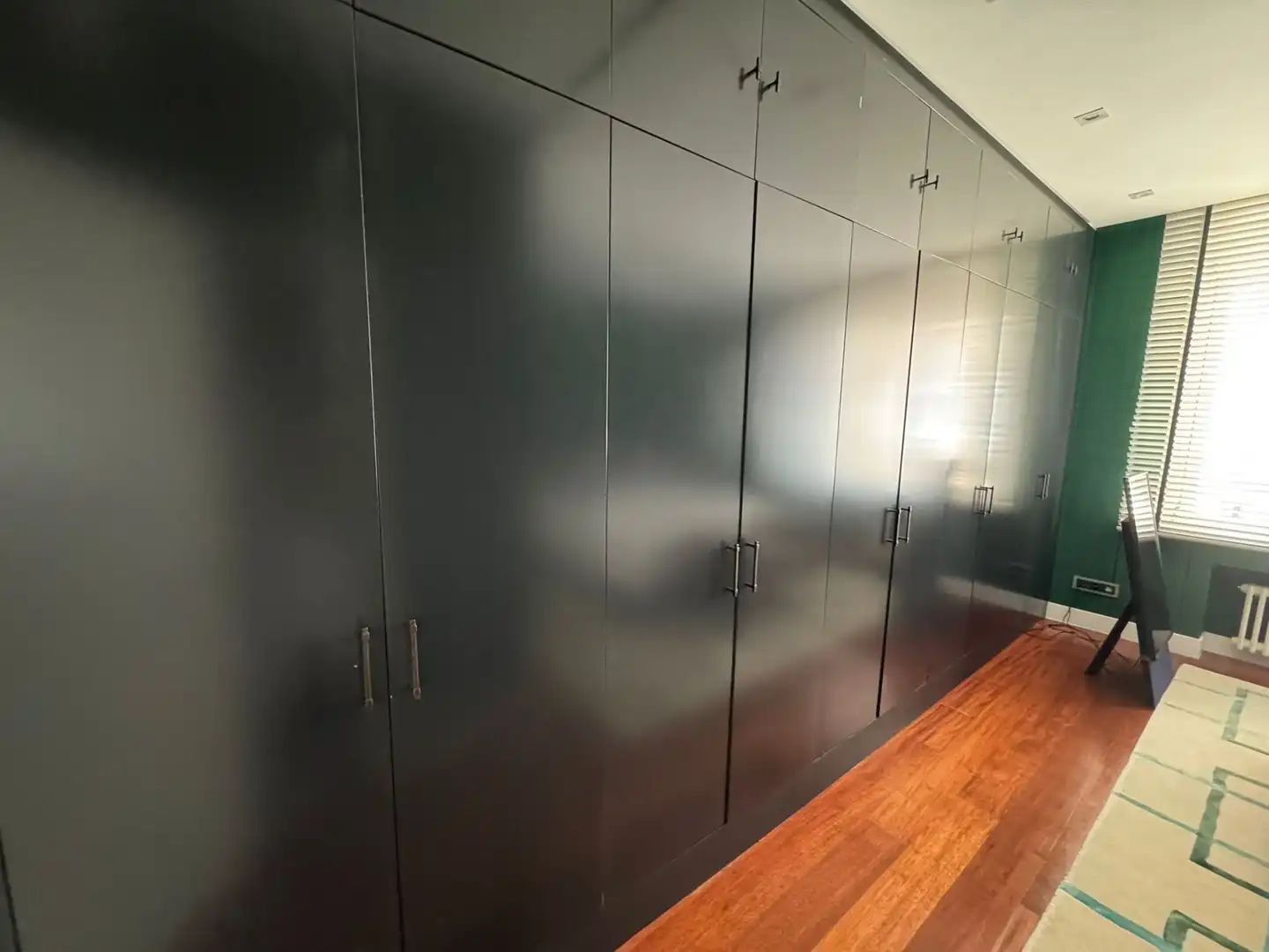 Schlafzimmer von Wohnung zur Miete in Madrid mit Klimaanlage, Heizung und Möbliert