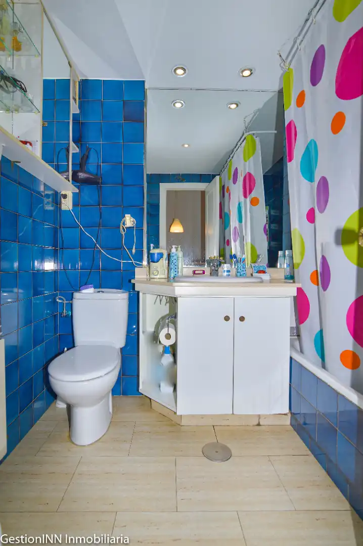Baño de Dúplex en venta en Villanueva del Pardillo con Aire acondicionado, Calefacción y Horno