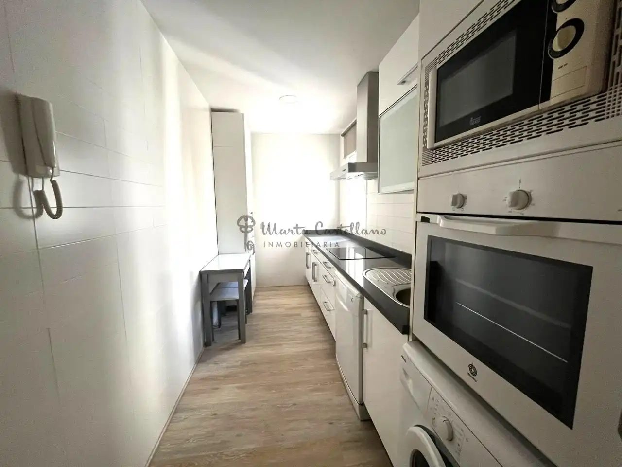 Flat with lift for sale in Zona Carrefour, imagen 8
