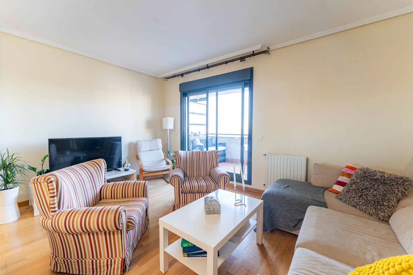 Sala d'estar de Apartament en venda en Alcorcón amb Aire condicionat, Calefacció i Traster