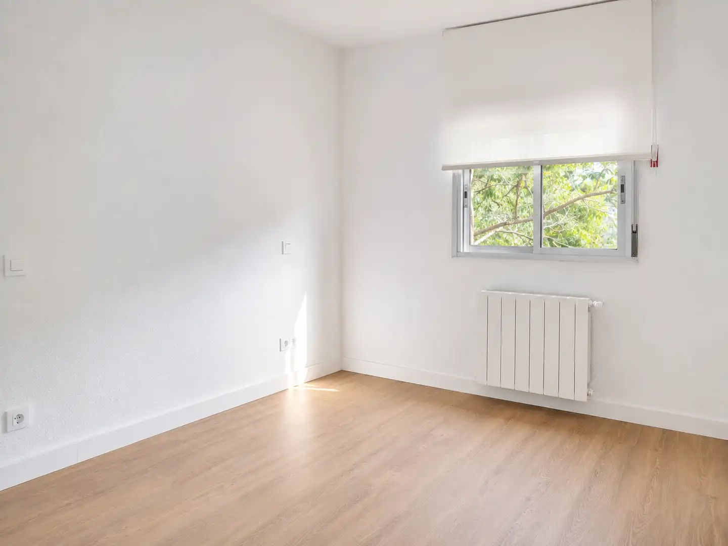 Bedroom of Flat for sale in Madrid  with Heating, Oven and Washing machine