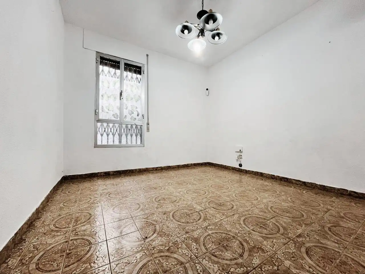 Dormitori de Pis en venda en Madrid amb Calefacció